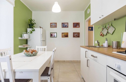 Barco Apartment | Child-Friendly Apartment “Le Quattro Stagioni” near Lake with Mountain View