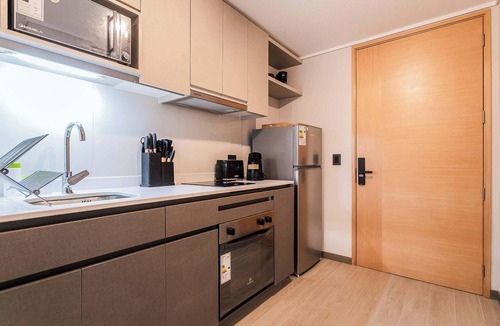 Nunoa Apartment | City Haven Studio Apartment for Two in Nunoa