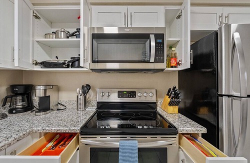 Mesa Condo | Clean 2BR condo near Downtown Mesa - free parking