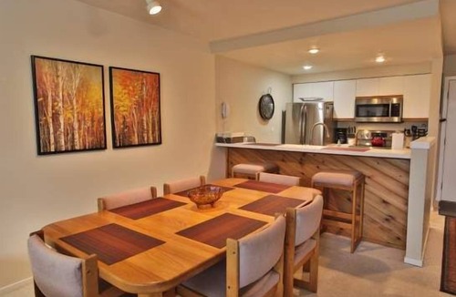 Harbor Springs Condo | Close to Golf Courses, Nubs Nob and Boyne Skiing, Trout Creek Condo #115 - 3 Bdrms, 2 Baths