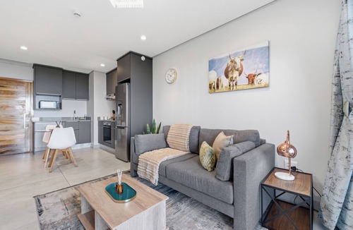 Umhlanga Ridge Apartment | Coastal Luxe | Umhlanga 1x BED Ocean Views
