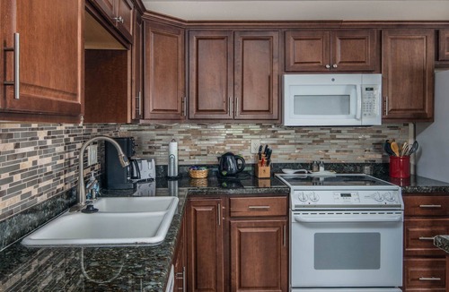 Page Apartment | Come visit Lake Powell! Hiking, boating, kayaking, and paddle board!