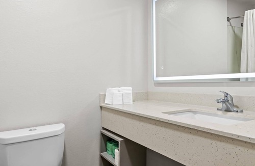 Livingston Hotel | Comfort Inn & Suites