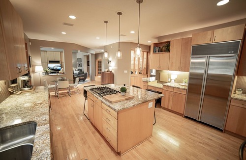 Eden Prairie House | Comfortable Home with Sauna, Hot Tub, Pool Table, Bar, Outdoor Fire Pit!