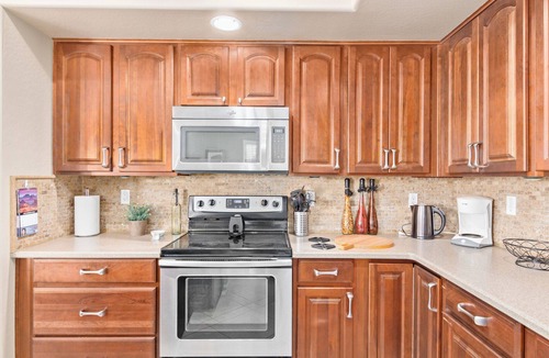 Maricopa House | Community with 2 Pools, Gym, Pickleball, Tennis, Bike & Walking Paths & More!