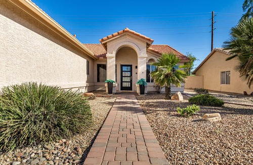 Cottonwood House | Completely remodeled home in a great retirement community!