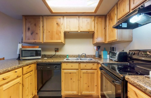 Swiss Manor House | Condo with full kitchen, balconies, views of Mt. Elden - close to town