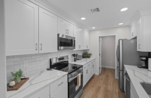 River Walk Condo | Contemporary Lavish Suite 2 Bedroom Condo