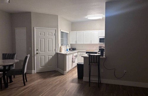 Tempe Apartment | Contemporary Tempe Retreat: Modern Elegance with Poolside Luxury