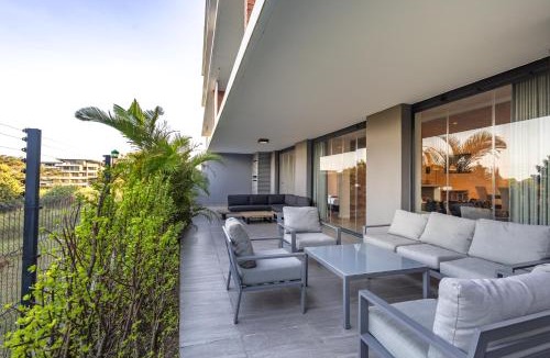 Hillhead Apartment | Coral Point Luxury Apartments