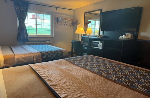 Stillwater Hotel | Coratel Inn and Suites by Jasper Stillwater Standard 2 Queen Bed Non Smoking
