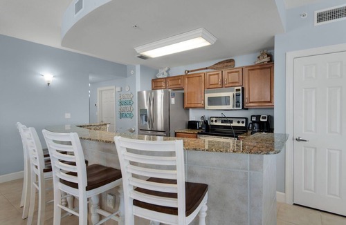Panama City Beach Condo | CORNER UNIT WITH AMAZING VIEWS AND FREE BEACH SERVICE!