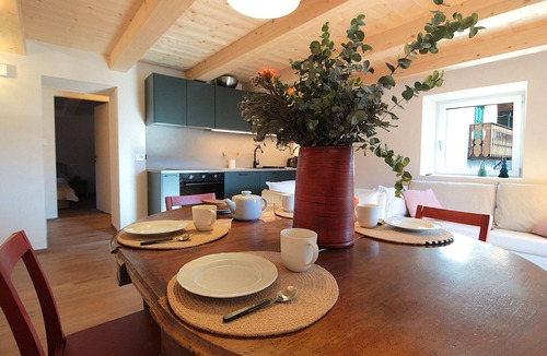 San Vito di Cadore Apartment | Cosy apartment for 6 guests with WIFI, TV, terrace and panoramic view, close to Cortina D'ampezzo