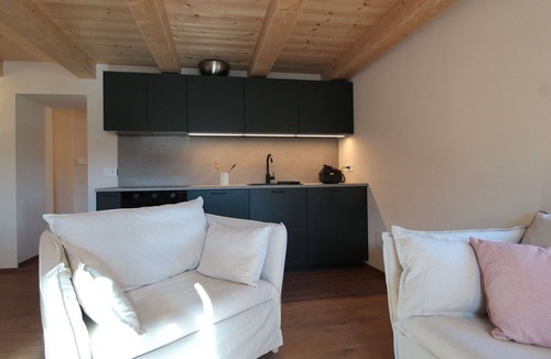 San Vito di Cadore Apartment | Cosy apartment for 6 guests with WIFI, TV, terrace and panoramic view, close to Cortina D'ampezzo