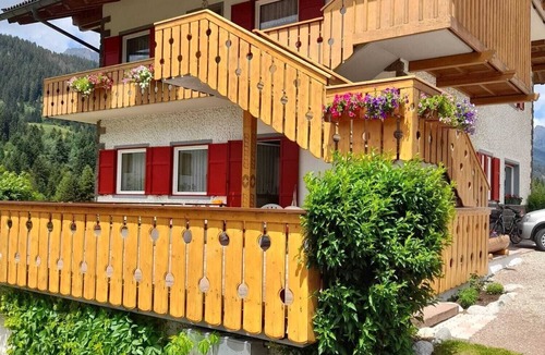 Moena Apartment | Cosy Apartment "Casa Defrancesco with Wi-Fi and Garden