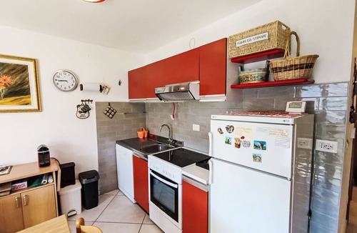 Cavalese Apartment | Cosy apartment for 4 guests with TV and balcony