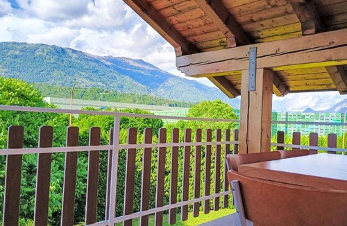 Caldonazzo Apartment | Cosy apartment for 4 guests with A/C, WIFI, TV, patio and parking