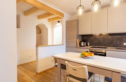 Tione di Trento Apartment | Cosy apartment for 6 people with WIFI, TV, balcony and pets allowed