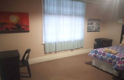 Scottsville House | Cosy Holiday Home close to Golden Horse Casino PMB
