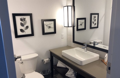 Southside Hotel | Country Inn & Suites by Radisson, Flagstaff Downtown, AZ