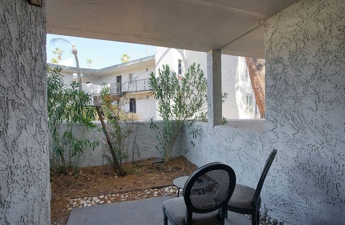 Southwest Village Condo | Cozy 2-bedroom condo in terrific Old Town Scottsdale with WiFi, AC, and patio