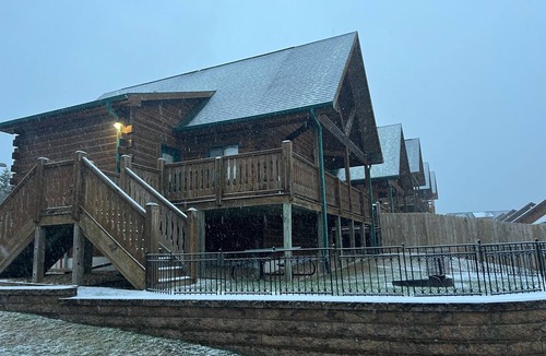 Warrens Cabin | Cozy 3 Bed 2 Bath Cabin located next to Three Bears Resort in Warrens Wisconsin