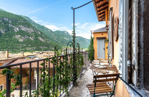 Ala Apartment | Cozy and artistic apartment in 500-year-old building in Ala.