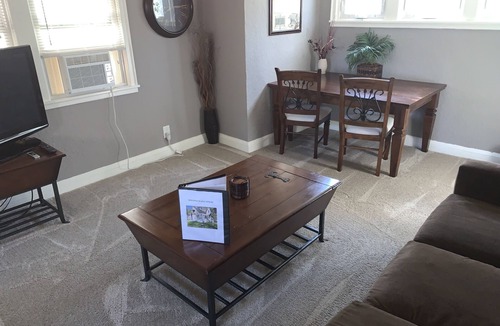 Cleveland Apartment | Cozy and clean one bedroom retreat!