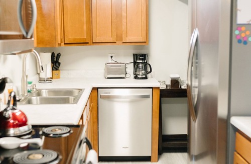Taylorsville House | COZY BASEMENT APARTMENT - PRIVATE ENTRANCE - NEAR PARK