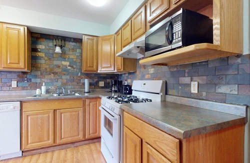 Warrens Cabin | Cozy Blue 2 bedroom cabin in enchanting Warrens, Unit B