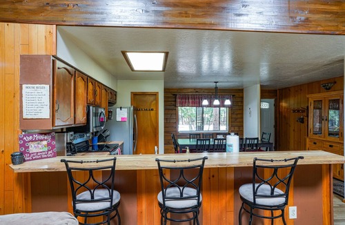 Pinetop Cabin | COZY CABIN IN COUNTRY CLUB WITH FOREST VIEWS-PETS WELCOME!