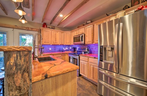Christopher Creek Cottage | Cozy Cabin Retreat w/Patio & Fenced Yard