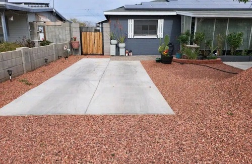 Youngtown Apartment | Cozy Casita in a safe quiet neighborhood near a beautiful pond.