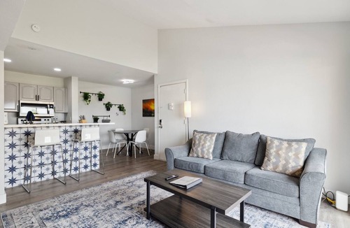Trail West Condo | Cozy Condo w Pool, Hot Tub, Gym, & WiFi, 5min to Old Town