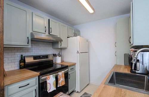 Waitsfield Condo | Cozy End-Unit Mountain Retreat w/Ski-Back Access
