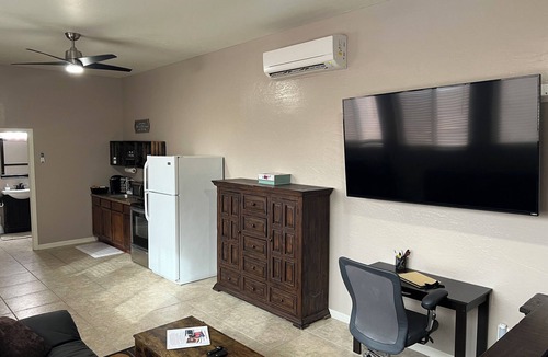 Litchfield Park Apartment | Cozy Guest House Apartment w/Shared Backyard Oasis, Spa & Pool
