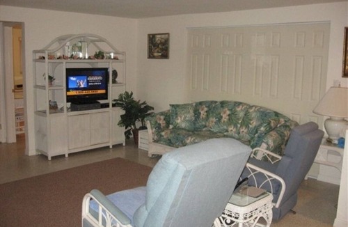 Port Charlotte House | Cozy home just 1 Mile from Charlotte Harbor beach