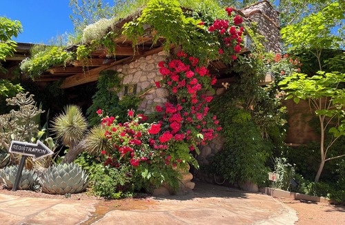 Sedona Hotel | Cozy Hotel Suite in Charming Downtown Sedona, Pet Friendly