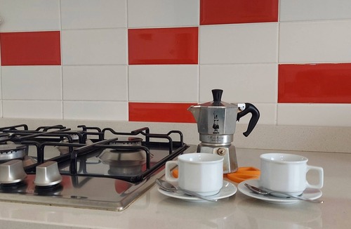 Susa Apartment | Cozy mini apartment with private parking 5 minutes from the lake