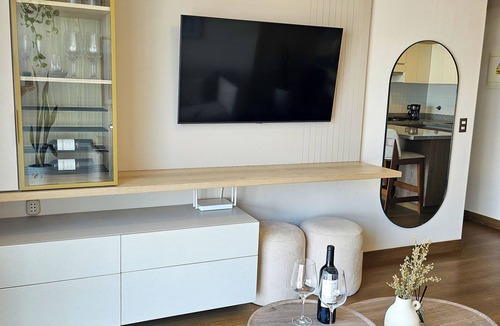 San Isidro Centro Financiero Apartment | Cozy & Modern 1BR in Prime San Isidro Location