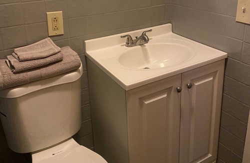 East Haven  Rutland County Apartment | Cozy mountain retreat minutes from ski area