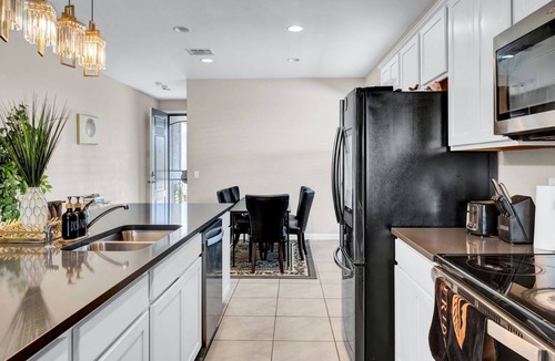 Rogers Ranch House | Cozy Phoenix Home 3 Bedrooms + Office New Community & Fast Wi-Fi