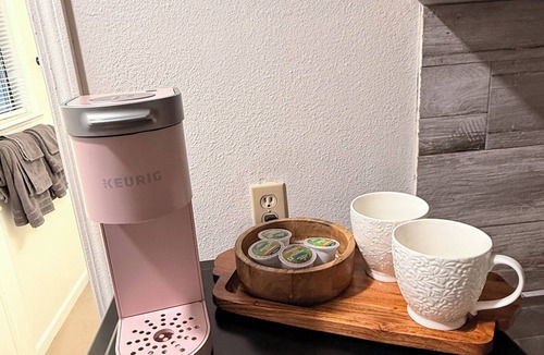 Flagstaff Apartment | Cozy studio in beautiful Flagstaff with cool AC for your stay