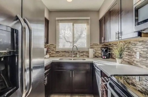 Village Grove House | Cozy Townhome in ❤ of OldTown Scottsdale