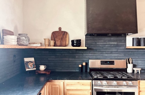 Kanab Cottage | Cozy Western Cowboy Cottage in Kanab, Fire pit, Close to Zion National Park