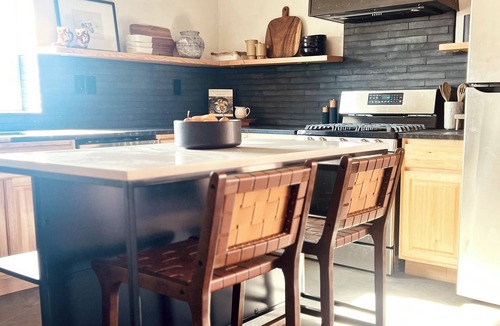 Kanab Cottage | Cozy Western Cowboy Cottage in Kanab, Fire pit, Close to Zion National Park