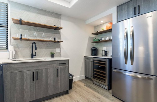 Kierland Apartment | CozySuites at Kierland Commons