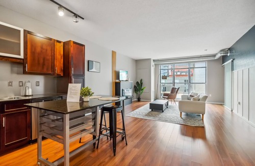 Mill District Apartment | CozySuites at Mill District