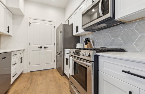 Glendale Sports and Entertainment District Apartment | CozySuites Glendale by the stadium with pool! 24
