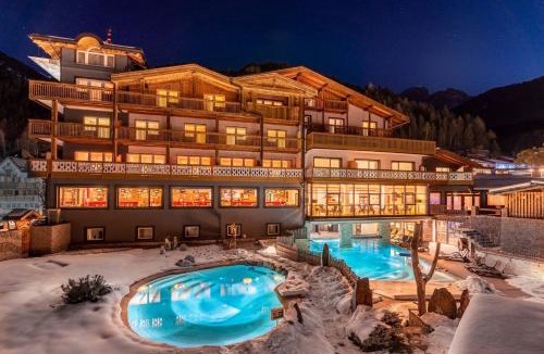 Canazei Hotel | Croce Bianca Leisure & Spa Hotel